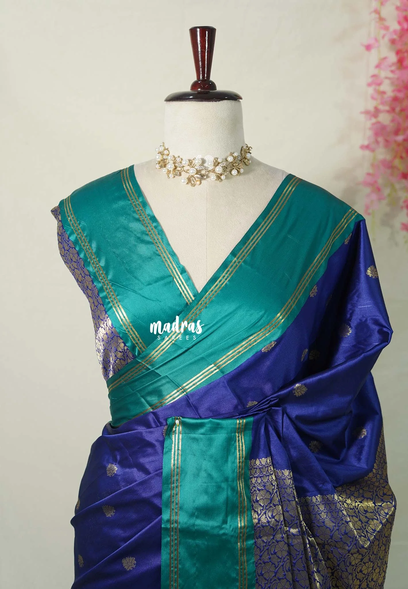 Navratri 2025 Sale!